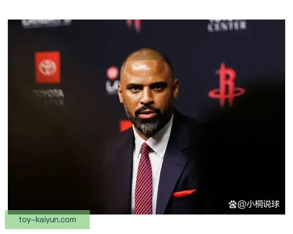 汤姆·洛克耶本赛季表现稳健，助力球队防守端持续提升