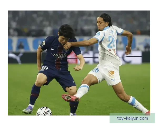 南特边路进攻表现稳健，战术执行清晰